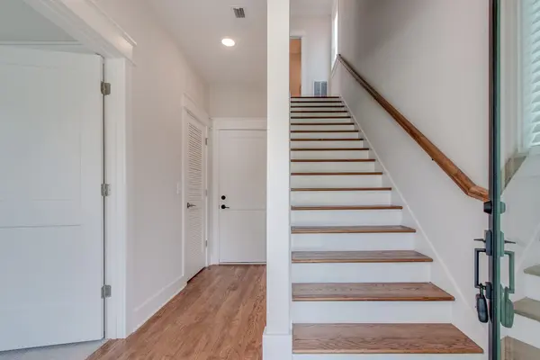 530 Edwin St #2, Nashville, TN 37207