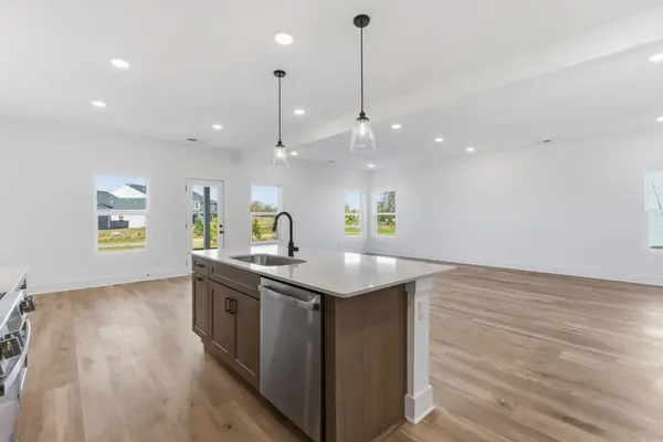 929 Watercourse Ct, Nashville, TN 37214