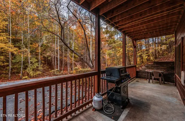 653 Eagles Boulevard Way, Pigeon Forge, TN 37863