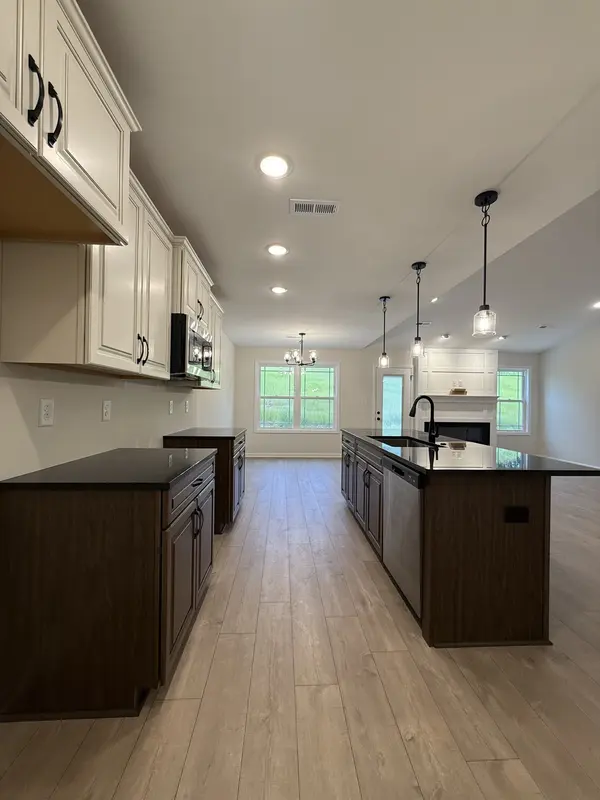1162 Tybee Dr, Clarksville, TN 37042