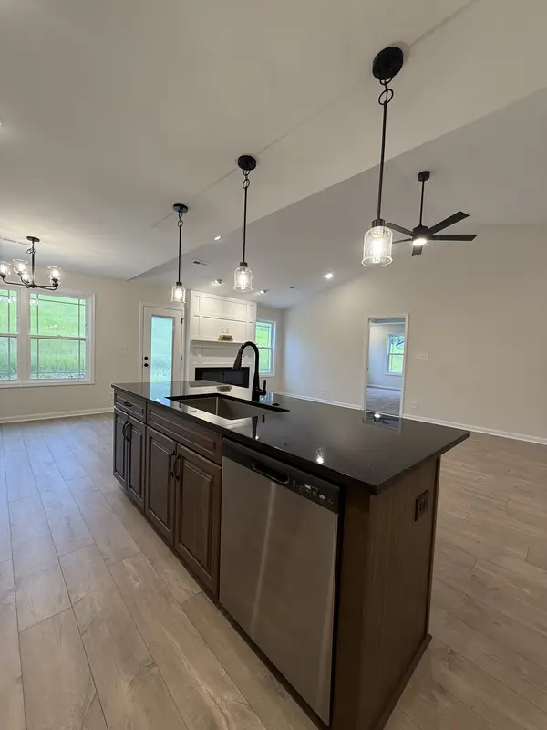 1162 Tybee Dr, Clarksville, TN 37042