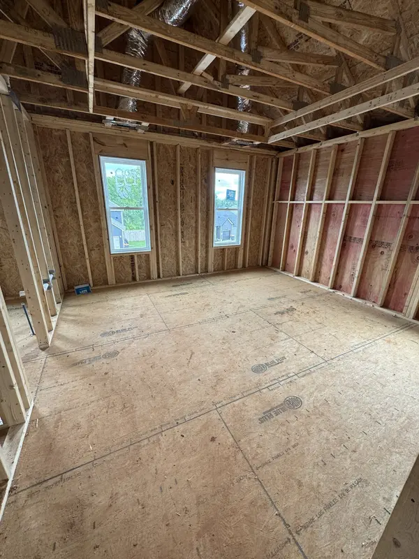 2667 Scott Dr, Clarksville, TN 37042
