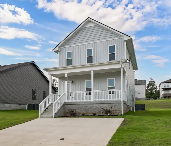 2667 Scott Dr, Clarksville, TN 37042