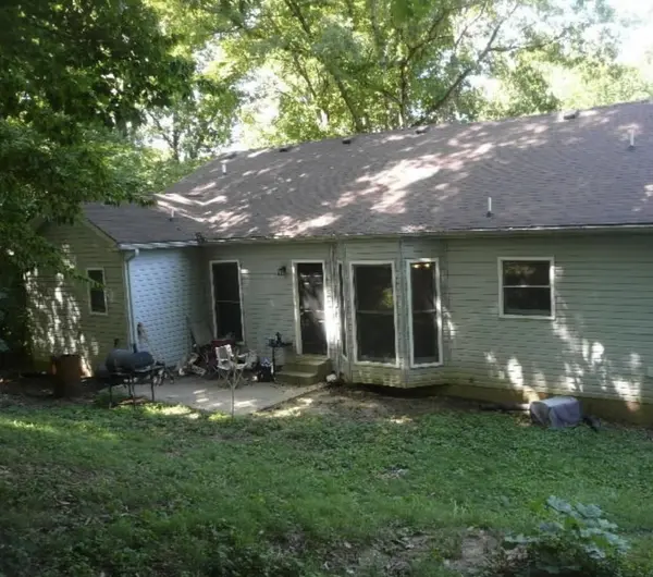 1209 Verkler Dr, Clarksville, TN 37042