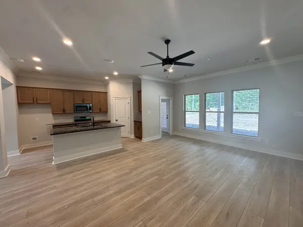 8780 Turnbull Dr, Pleasant View, TN 37146