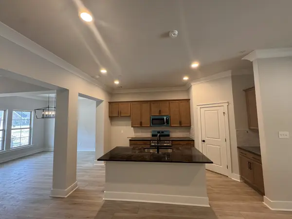 8780 Turnbull Dr, Pleasant View, TN 37146