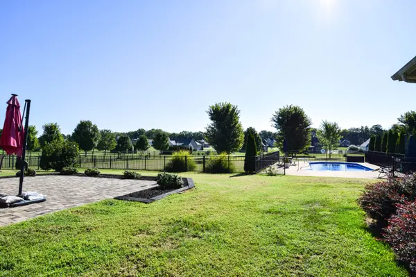 1021 Double Tree Ln, Gallatin, TN 37066