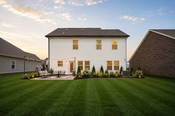 3707 LC Smith Dr, Murfreesboro, TN 37129