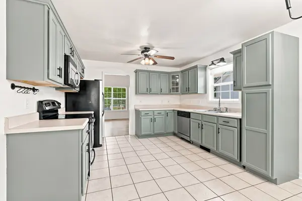 1524 Cedar Springs Cir, Clarksville, TN 37042