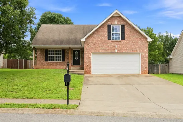 1524 Cedar Springs Cir, Clarksville, TN 37042
