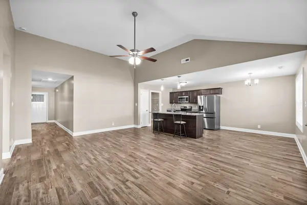1057 Dublin Dr, Clarksville, TN 37042