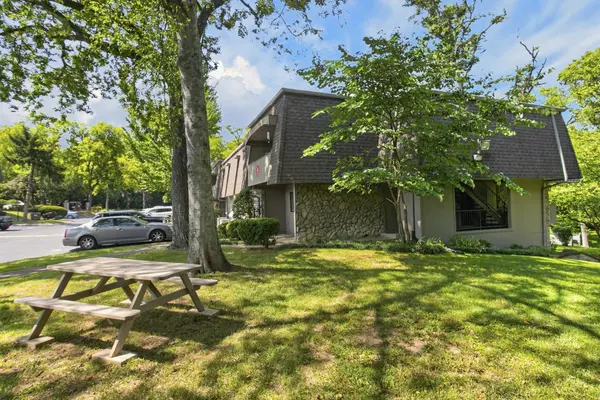 2929 Selena Dr #17, Nashville, TN 37211