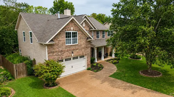 106 Sorrel Ct, Hendersonville, TN 37075