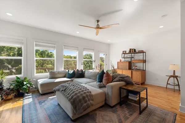 916A Crescent Hill Rd, Nashville, TN 37206