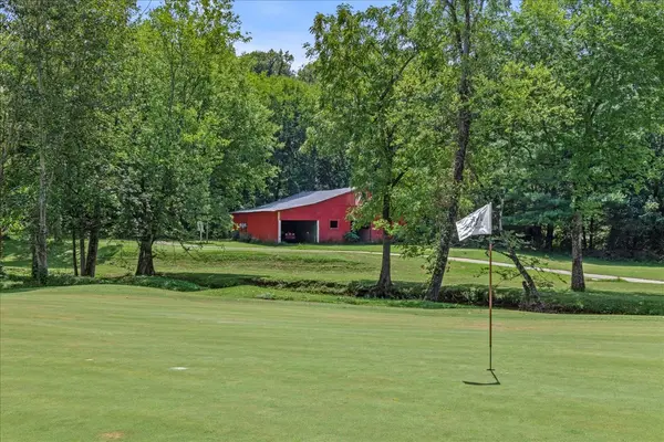 1118 Congress Parkway #N, Athens, TN 37303