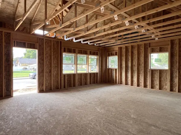 818 W Nebraska Ave, Spokane, WA 99205