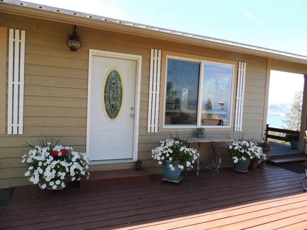 39235 Sun Ridge N, Seven Bays, WA 99122