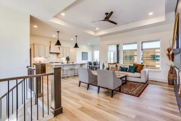 3233 N Pine Grove Cir, Wichita, KS 67205