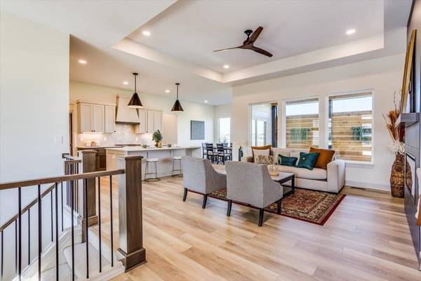 3233 N Pine Grove Cir, Wichita, KS 67205