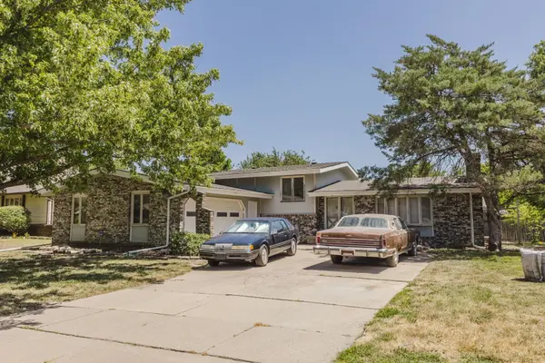 8606 E Cherry Creek, Wichita, KS 67207