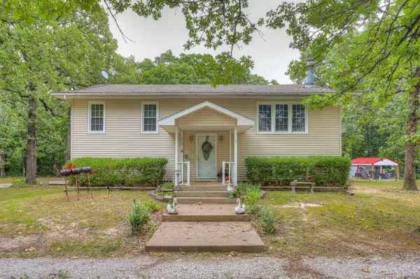 111 Rocky Lane, Carl Junction, MO 64834