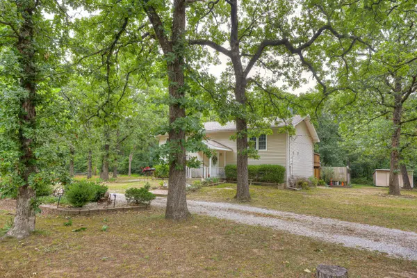 111 Rocky Lane,  Carl Junction,  MO 64834