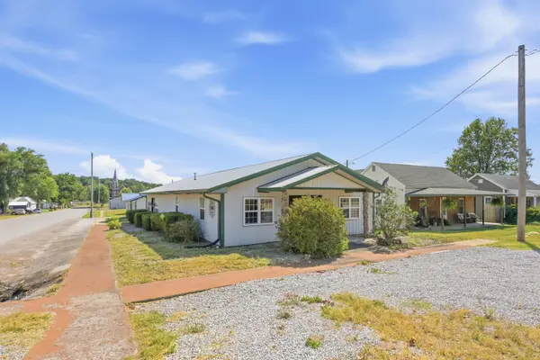 212 E Washington AVE, Pierce City, MO 65723