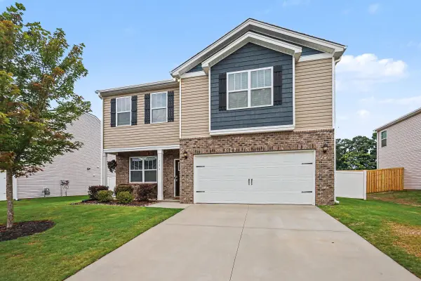 1275 Elterwater LN, Spartanburg, SC 29306