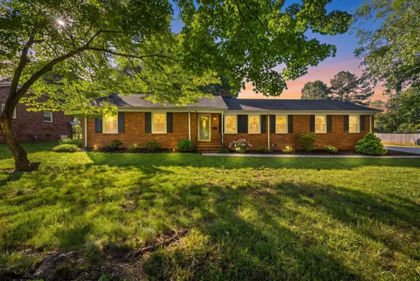 737 Lucerne DR, Spartanburg, SC 29302