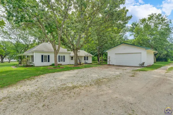 311 2nd ST, Eskridge, KS 66423