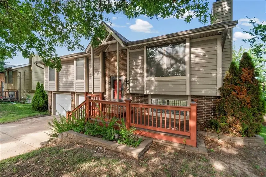 2912 S 42nd ST, Kansas City, KS 66106