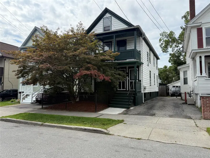 26 Lent ST, Poughkeepsie, NY 12601