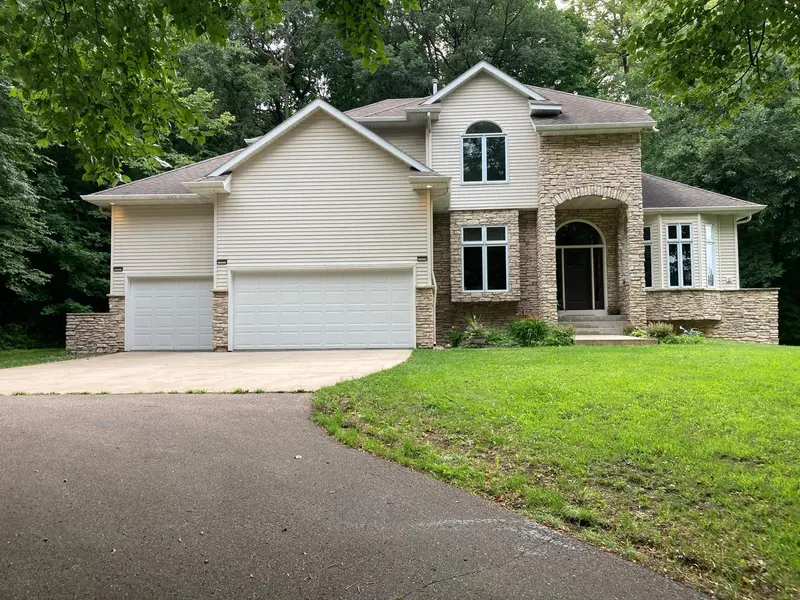 7000 Halifax LN NW, Rochester, MN 55901