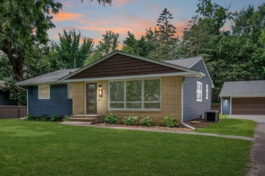 509 Indiana AVE N, Golden Valley, MN 55422