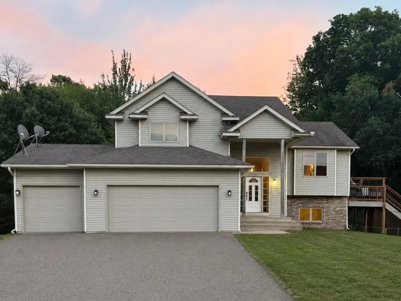 4648 209th AVE NE, East Bethel, MN 55011