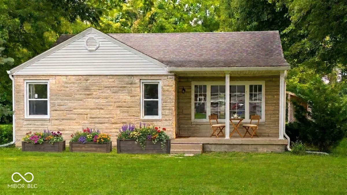 6105 Homestead DR, Indianapolis, IN 46227
