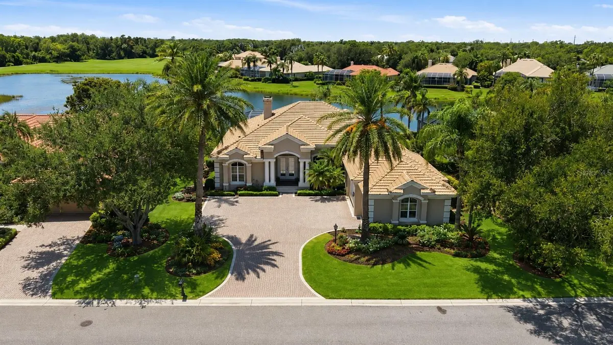 7218 MARLOW PL, University Park, FL 34201