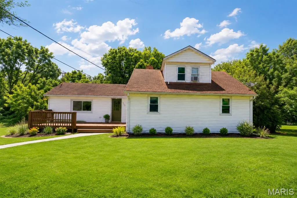 733 Abel DR, Festus, MO 63028