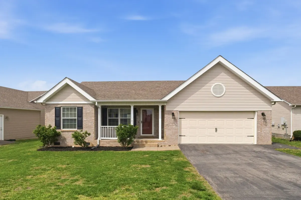 1824 Elizabeth Ln, Columbia, TN 38401