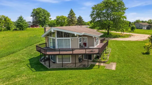 3A182 General Sheridan Court, Apple River, IL 61001