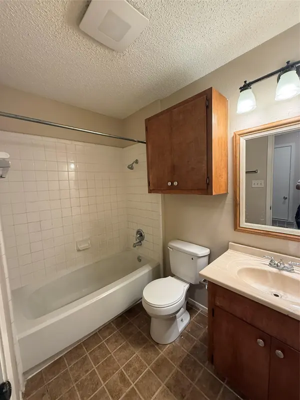 812 Ramble LN #A, Austin, TX 78745