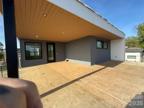 620 Cross Trail DR, Charlotte, NC 28204