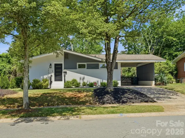 3633 Rosehaven DR, Charlotte, NC 28205