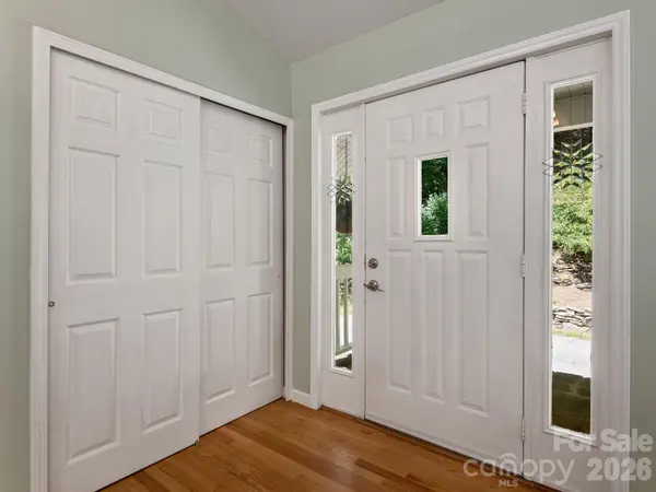 1572 Brushy Fork RD, Sylva, NC 28779