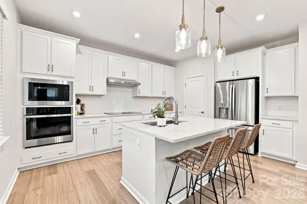 8226 Franklin Trail ST, Charlotte, NC 28227