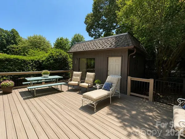 4821 Elmhurst DR NE, Hickory, NC 28601
