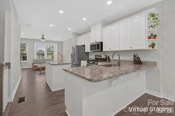 252 Parkwood AVE, Charlotte, NC 28206