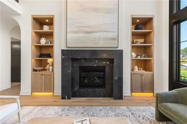 17016 Rosehill ST, Overland Park, KS 66221