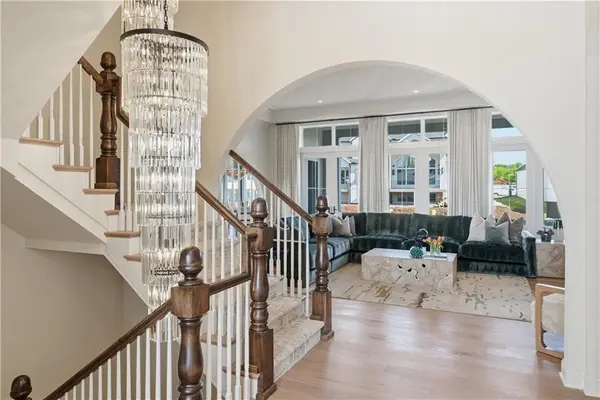 11710 W 181st TER, Overland Park, KS 66013