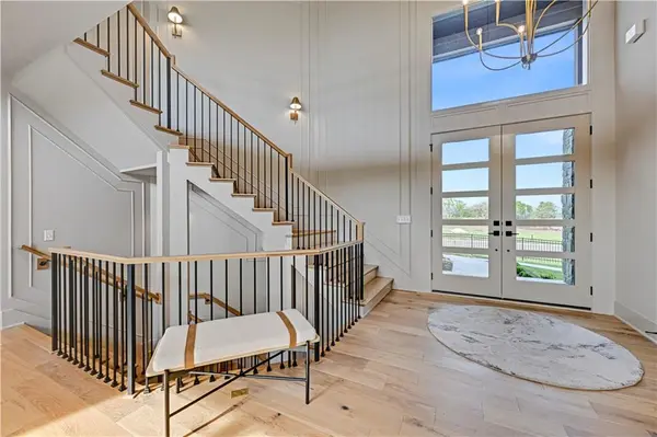 11803 W 181st TER, Overland Park, KS 66013